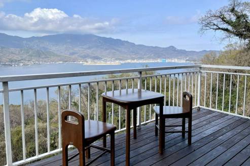 小豆島 山小屋 -The Little Cabin-